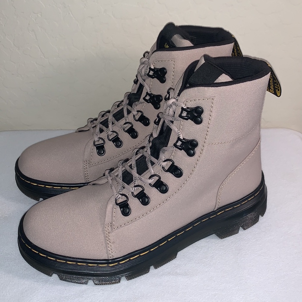 DR MARTENS BRAND NEW SIZE 9 COMBS W LACE UP BOOTS - Picture 5 of 11